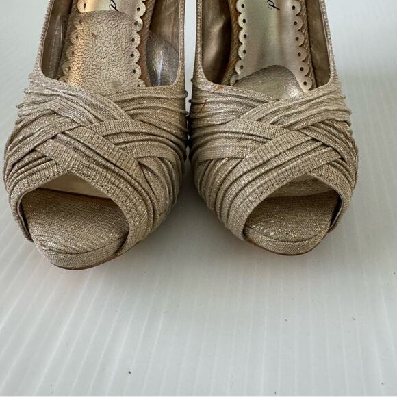 Lulu Townsend dressy metallic colored peep toe heels size 7.5 - Picture 3 of 9